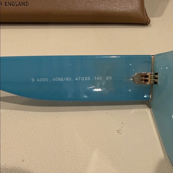 Burberry Light Blue Women's Sunglasses - Picture 6 of 6